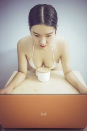 97超碰人人模人人爽人人爱_在线手机观看