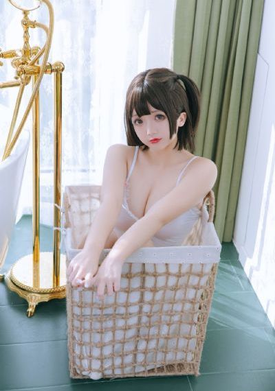 日日摸夜夜搂人人要_720手机在线观看