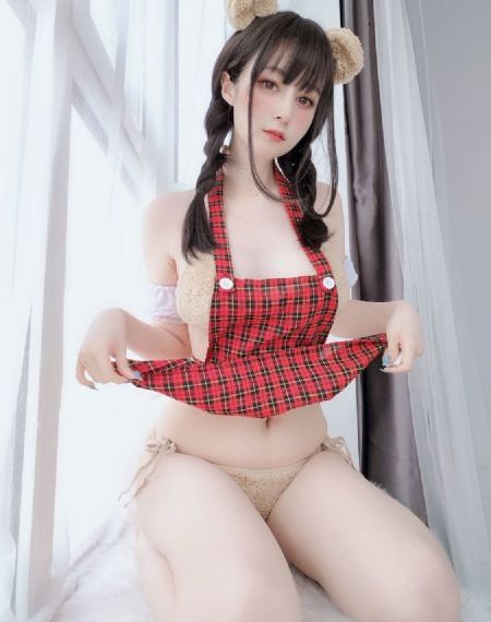 色戒完整视频在线观看_720影视在线观看