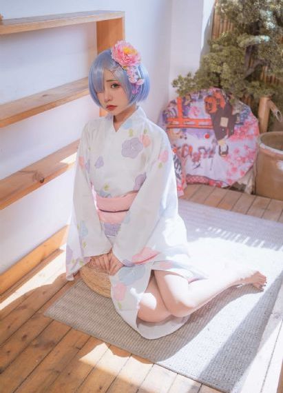 欧美日一区二区三区免费观看_神马电影免费观看