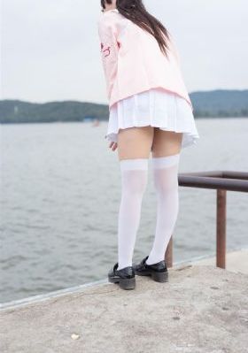 国产第一专区_720迅雷电影在线