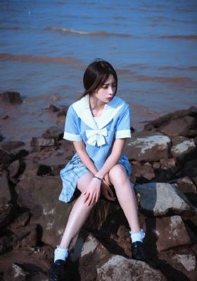 日本老师脱掀裙子打屁股网站_4K高清完整版播放